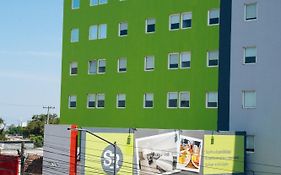 Sr Hotel